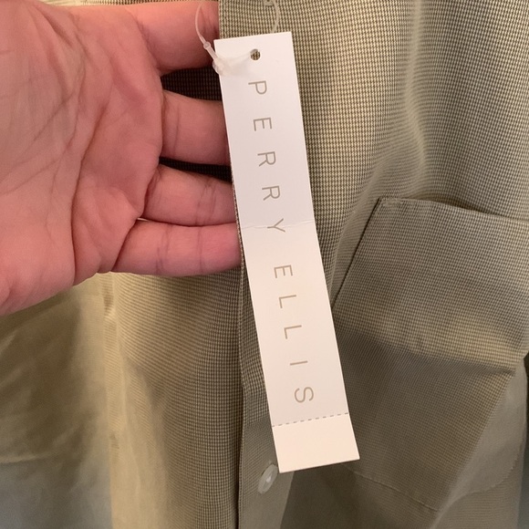 NWT Perry Ellis Short Sleeve Collared Beige Button Up Shirt - Picture 5 of 11